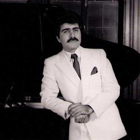 صادق نوجوکی بت شکن